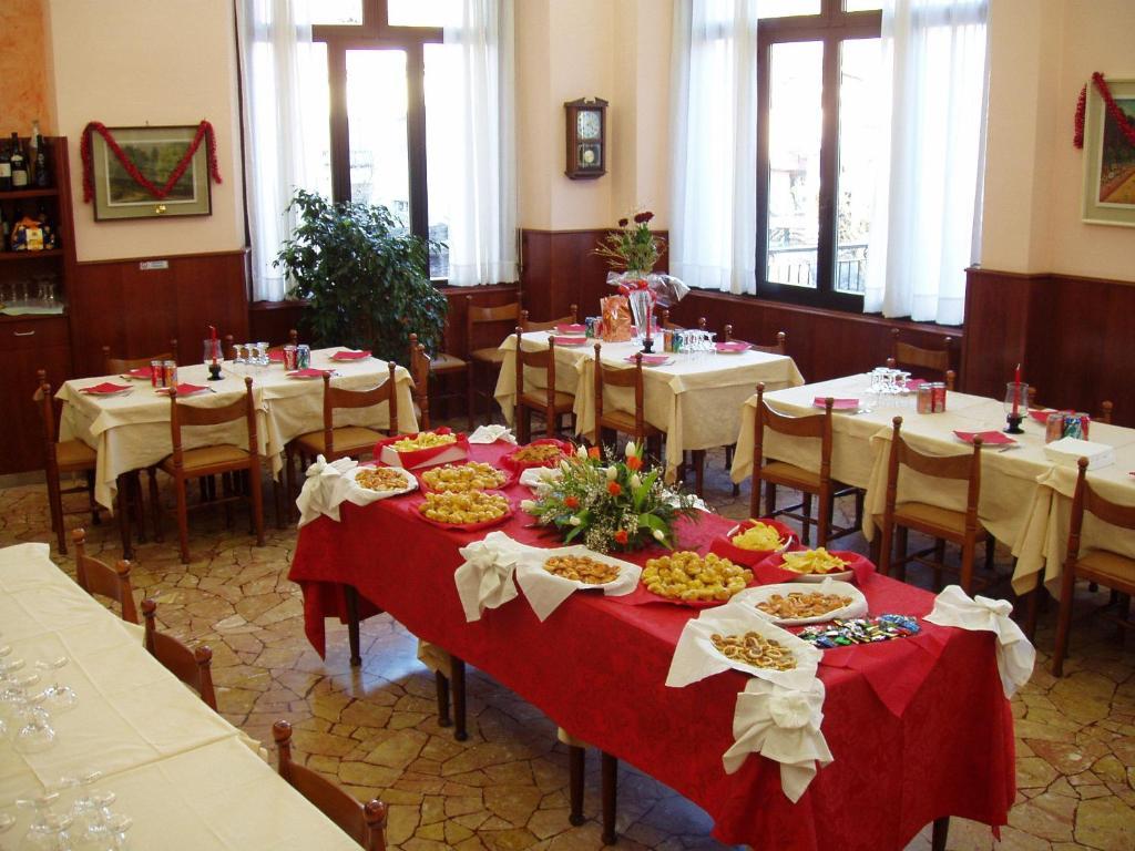 Albergo Sala Вальброна Экстерьер фото