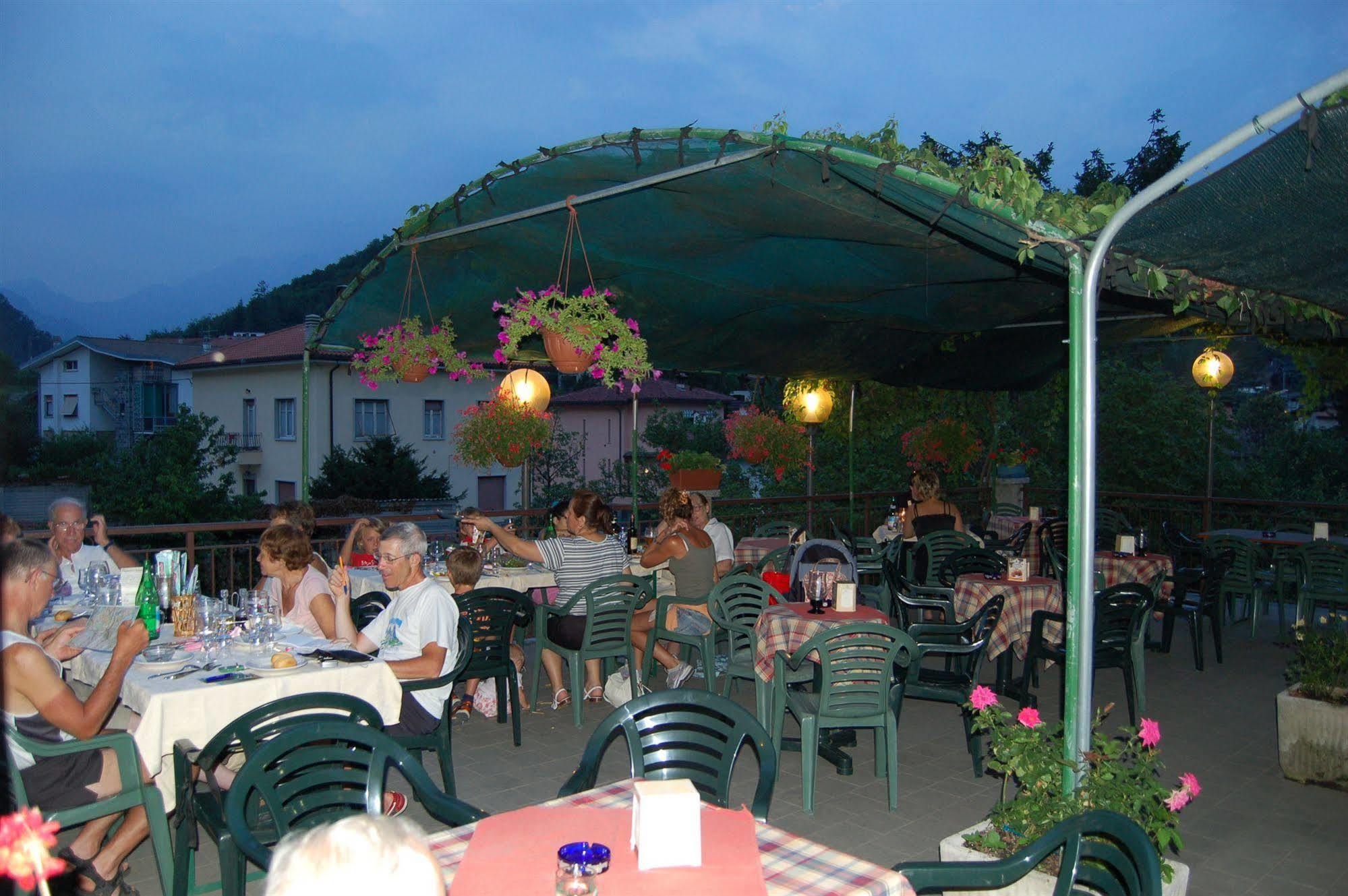 Albergo Sala Вальброна Экстерьер фото